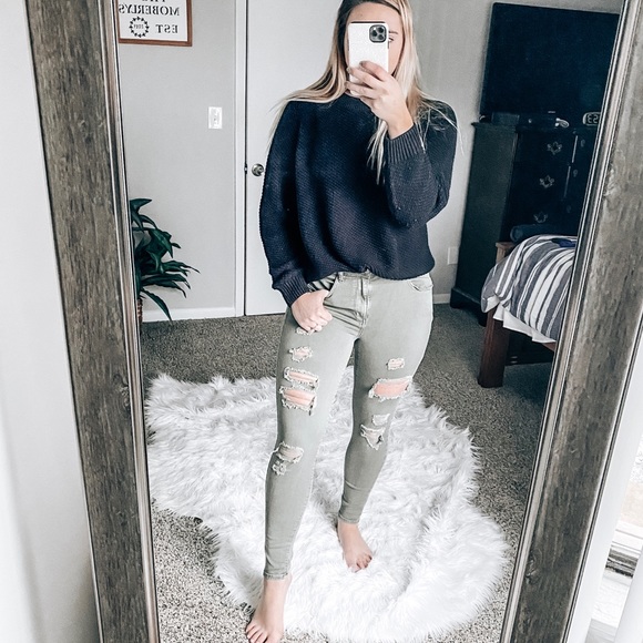 American Eagle Outfitters Denim - American Eagle distressed jeans